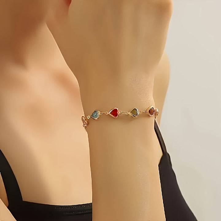 HEART-SHAPED GOLD BRACELET