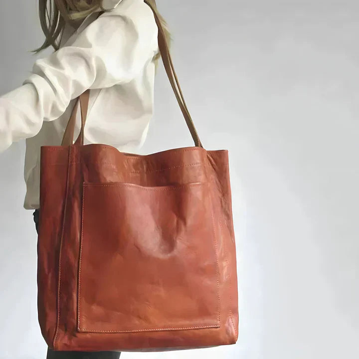 CLASSIC LEATHER TOTE